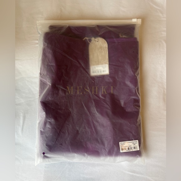 Two piece set - Picture 2 of 2